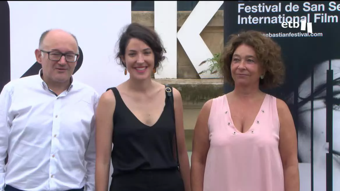 El festival de cine de San Sebastián ha anunciado 13 largometrajes en la sección de nuevos directores. Optarán en competición al premio Kutxabank, dotado con 50 000 euros. En la selección de este año hay, además, una realizadora vitoriana, Maria Elorza, con "A los libros y a las mujeres canto".