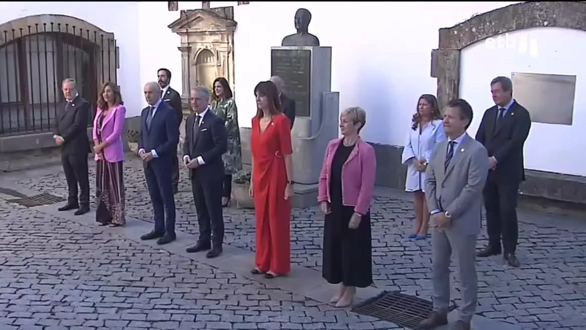 Tras las palabras de Sánchez dejando en el aire algunas transferencias pendientes, el Gobierno Vasco ha pedido explicaciones a la ministra de Ordenación del Territorio. Isabel Rodríguez se ha reunido este viernes con la consejera Olatz Garamendi.
