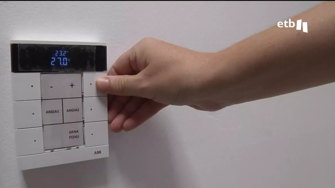 El Gobierno Vasco y el español están de acuerdo en la necesidad de regular el termostato para ahorrar energía y gas natural, limitando la calefacción y el aire acondicionado, tanto en verano como en invierno.