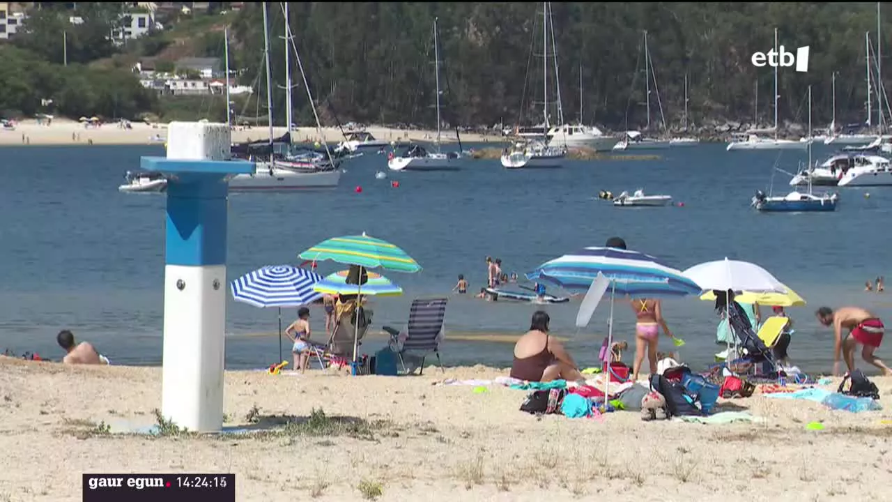 Galiziako hondartza bat. EITB Mediaren bideo batetik ateratako argazkia.