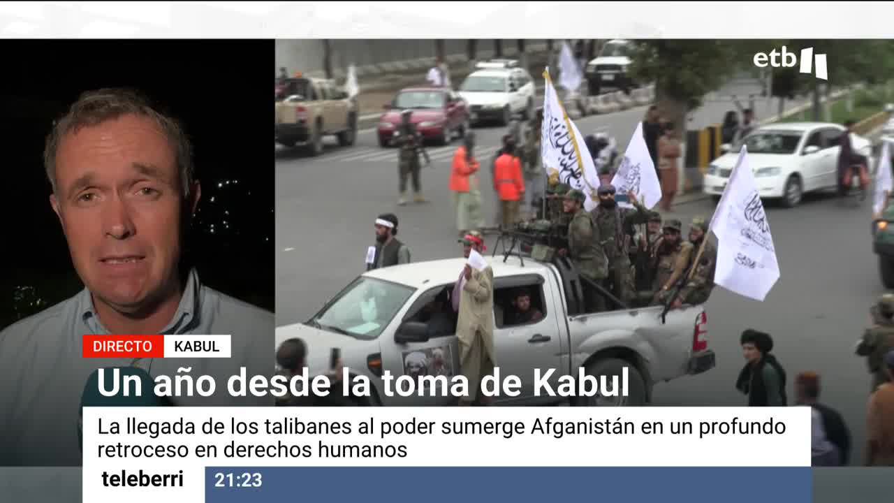 Los talibanes se han montado en camiones y vehículos y han recorrido las principales calles de la capital. Sin embargo, no han obtenido la respuesta esperada de los ciudadanos, ya que los ciudadanos no están para celebraciones.