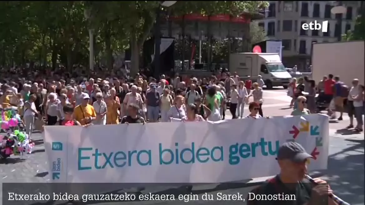 Etxerako bidea gauzatzeko eskaera egin du Sarek, martxan, larunbat honetan.