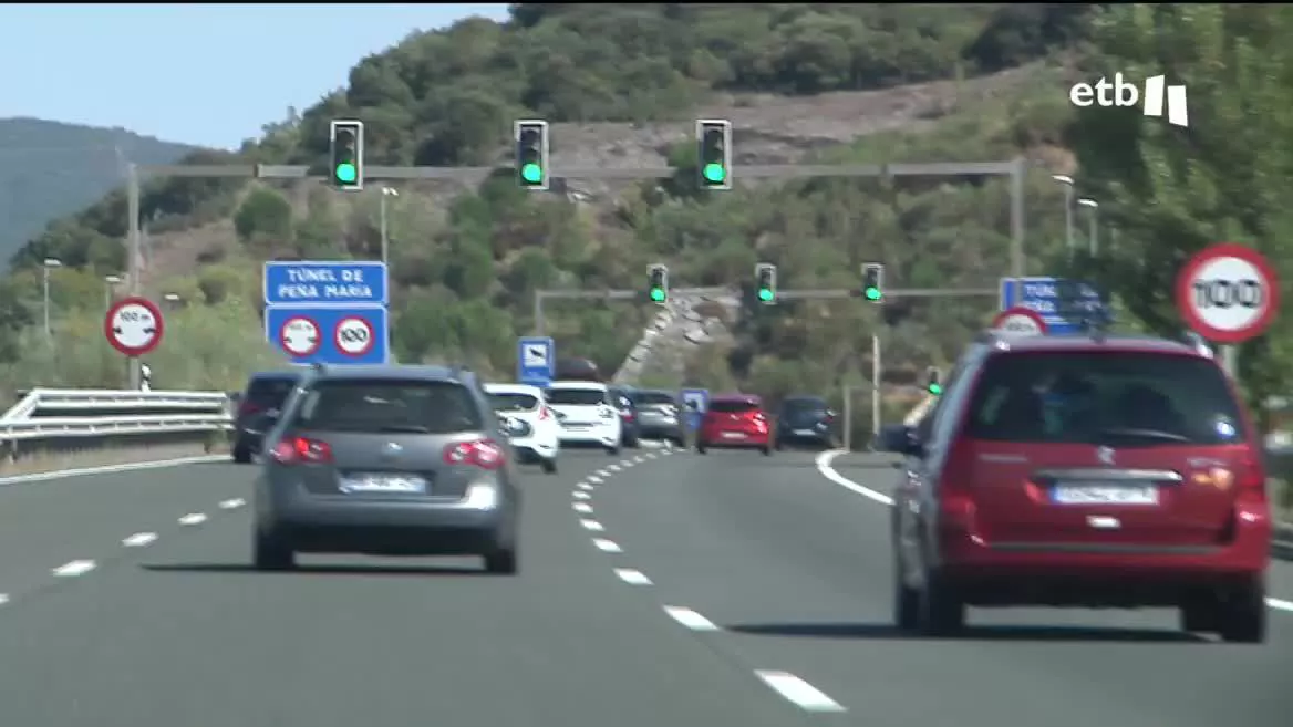 Este último fin de semana de agosto es clave en la operación retorno, y nuestras carreteras lo notan. El tráfico es denso desde esta mañana en los puntos habituales en las distintas vías, sobre todo en dirección Francia.