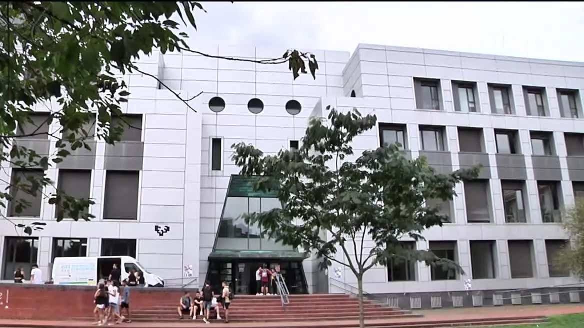Comienza el curso en la UPV/EHU con cerca de 35.000 estudiantes de grado, de los cuales 8.300 han iniciado el primer curso, y 105 titulaciones.