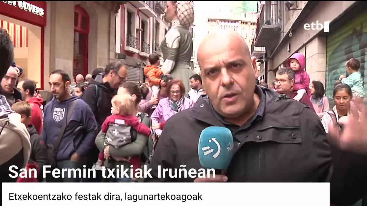 Udakoak ez bezala, hauek gehienbat etxekoentzat dira, iruindarrek gozatzekoak, alegia. Alde Zaharrean ospatzen dira, eta giroa sekulakoa da.