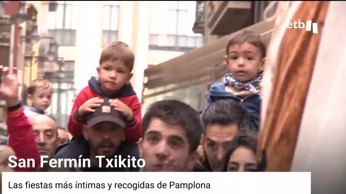 Estos son unos sanfermines para los de casa, para que gocen las y los pamplonesas y pamploneses. Se celebran en la Parte Vieja, y el ambiente es inmejorable.