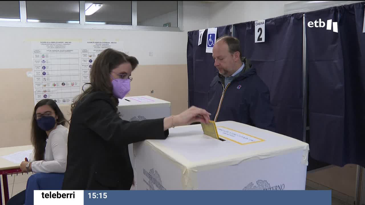 Colegio electoral. Una foto obtenida de un vídeo de EITB Media.
