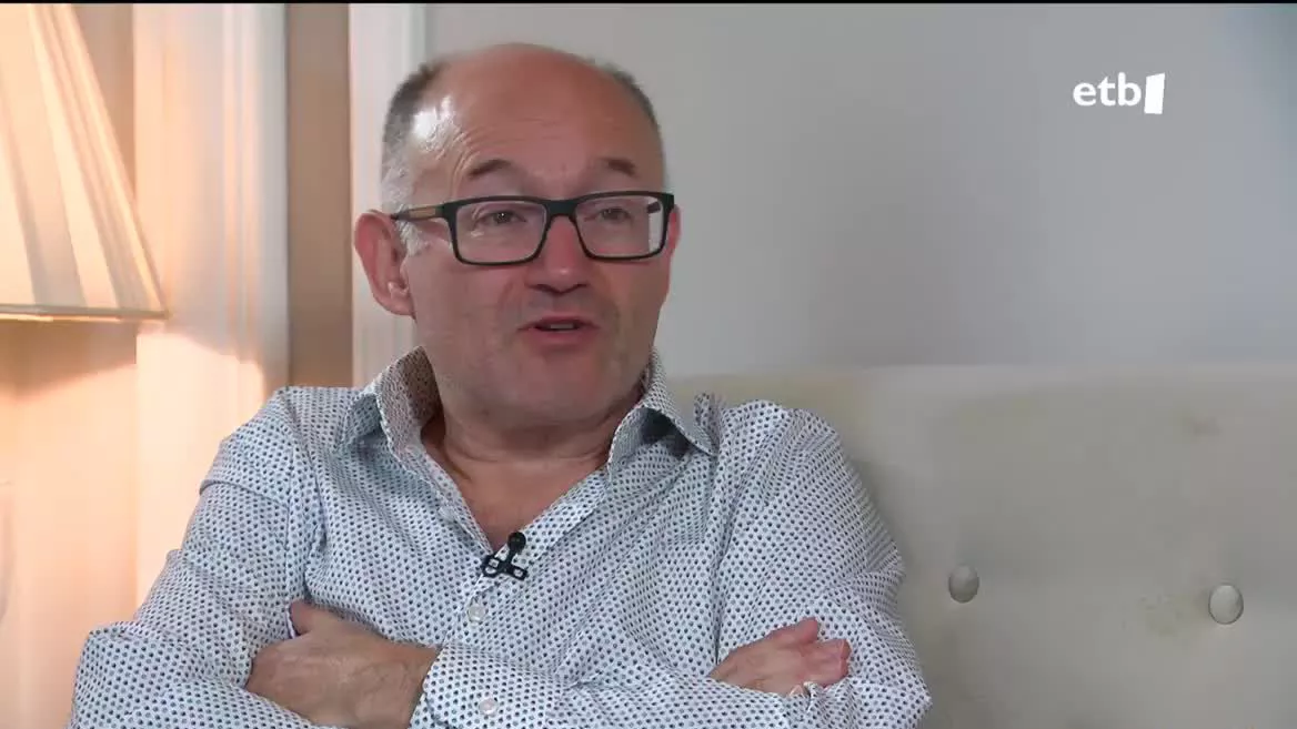 Zinemaldiaren 70. edizioa amaituta, EITB jaialdi horretako zuzendari Jose Luis Rebordinosekin egon da. Aitortu duenez, lan handiko aste baten ostean, nekatuta baina oso pozik daude lortutakoarekin.