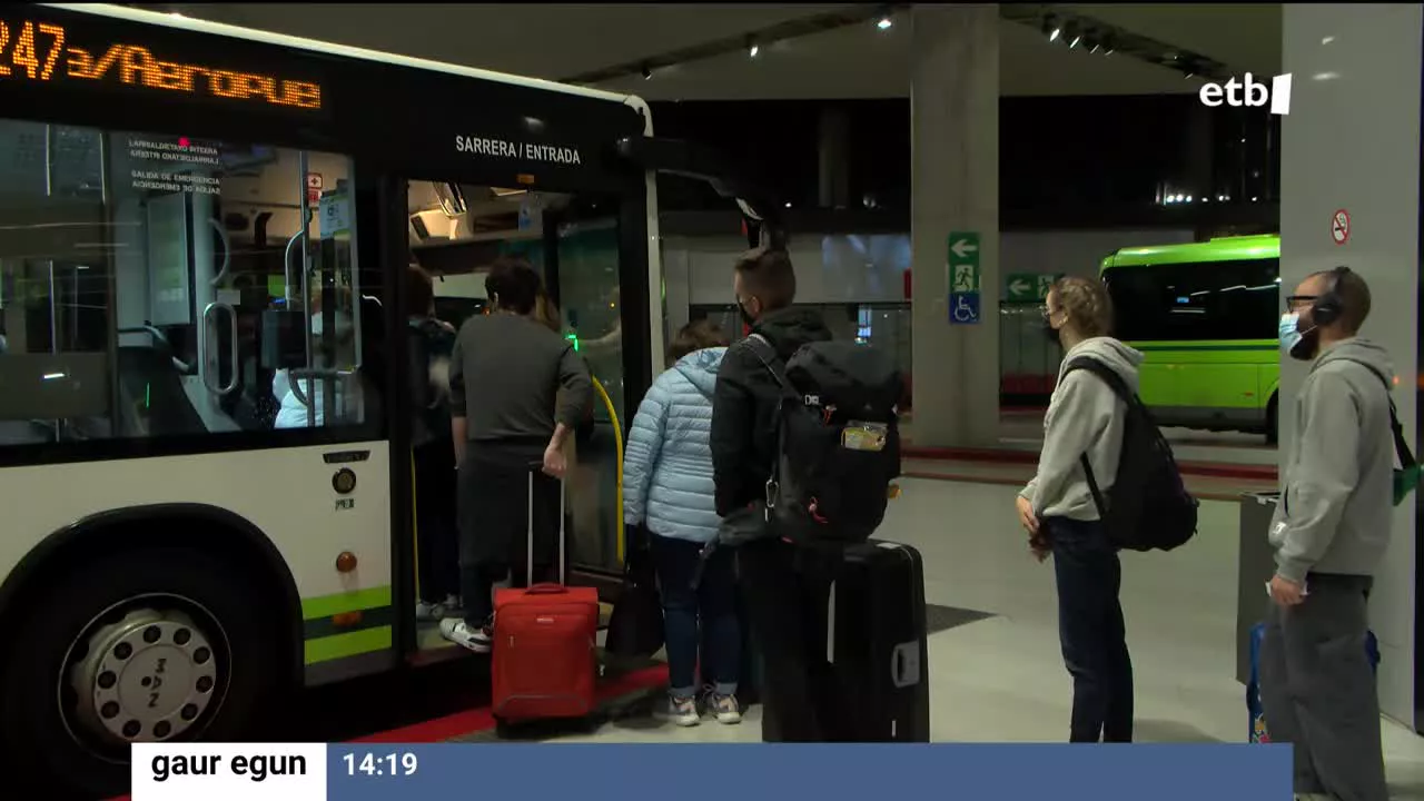 Bizkaibuseko autobus bat. EITB Mediaren bideo batetik hartutako argazkia.