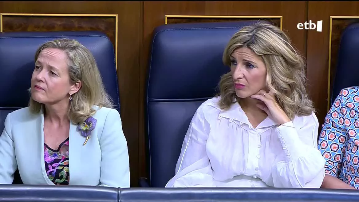 Nadia Calviño eta Yolanda Diaz. Agentzietako bideo batetik ateratako irudia.