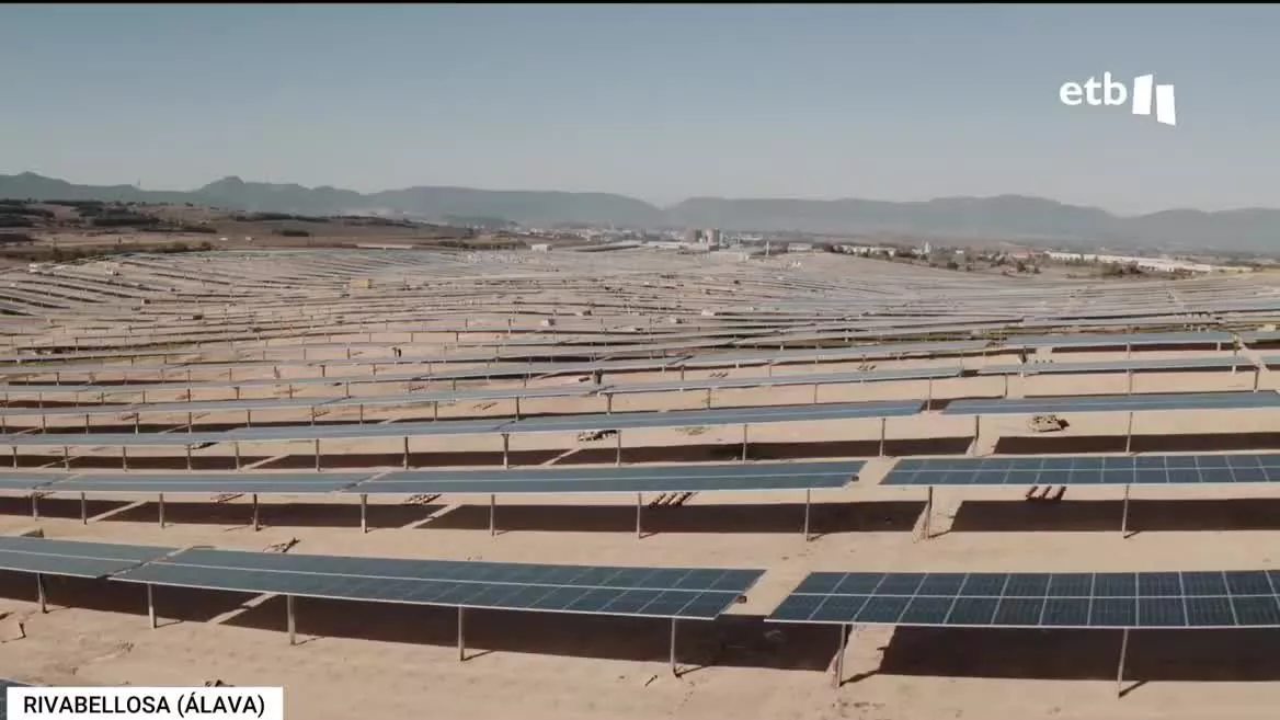 Empresas medianas y grandes de Euskal Herria están acelerando proyectos de energías renovables. La Corporación Mondragon, compuesta por más de 100 empresas, avanza a buen ritmo en ese camino.