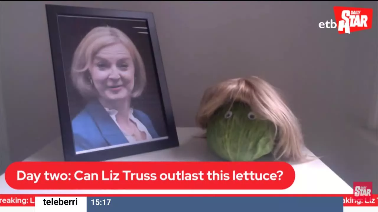 Imagen de Liz Truss y una lechuga con peluca