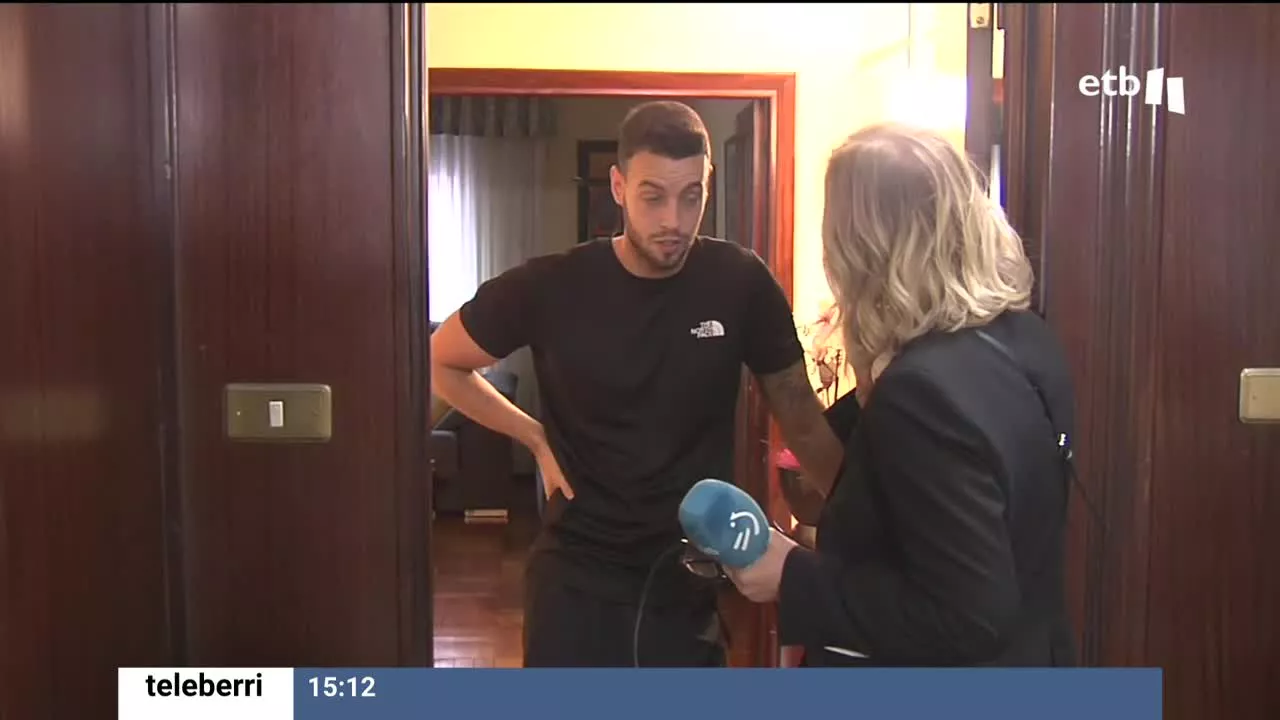 La mujer que ha encontrado al bebé se ha mostrado contenta porque el rapto ha tenido "un final feliz para los padres y para todos". "No quiero ni imaginarme el trago que han tenido que haber pasado los padres", ha afirmado.