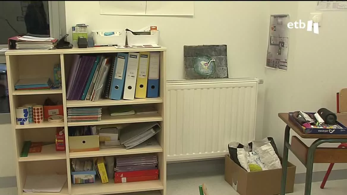 Las familias de la ikastola Ametza de la localidad labortana se reunirán en los próximos días para buscar soluciones. Provisionalmente, se implantarán estufas eléctricas.