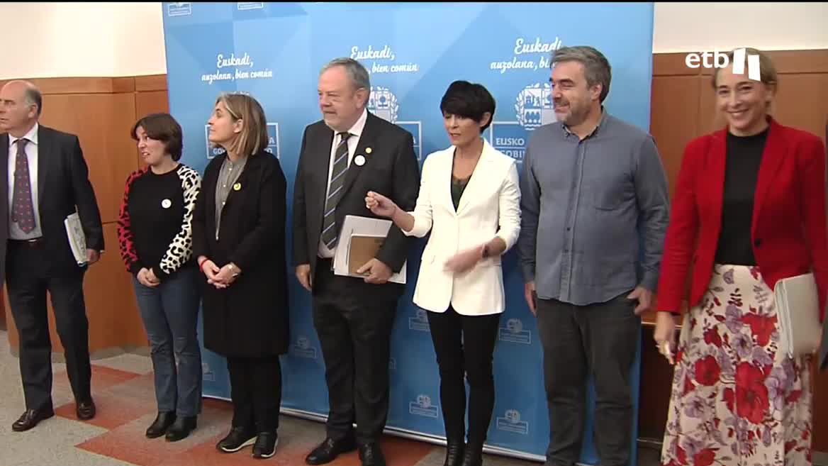 El Gobierno Vasco y la oposición se han renido por tercera vez este martes para intentar acordar los presupuestos, aunque sin avances.