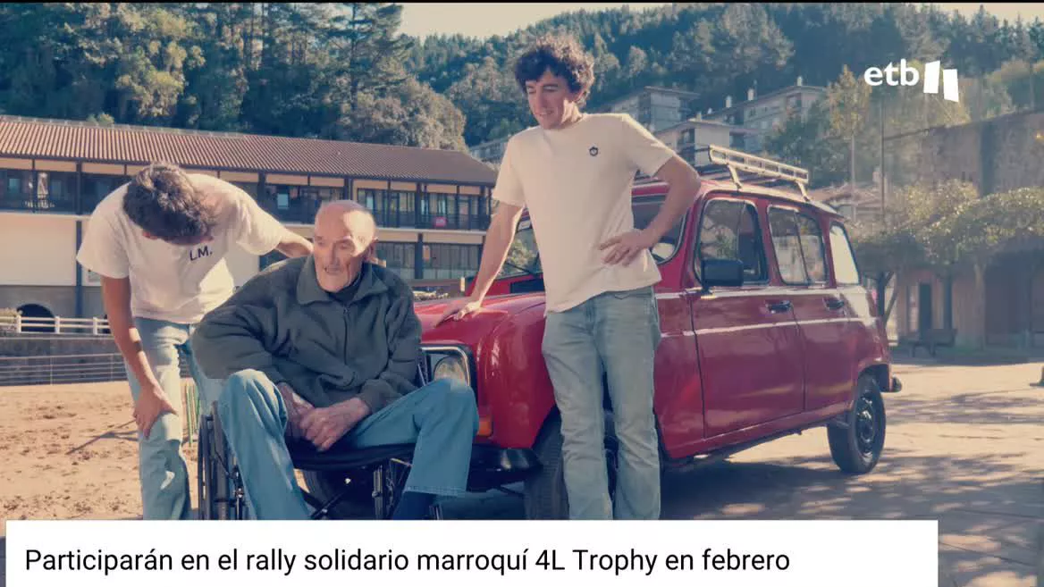 Ibon y Andoni, dos primos de Gautegiz-Arteaga, han arreglado el viejo Renault 4L de su abuelo para participar con él en un rally en Marruecos. Tristemente, el abuelo ha fallecido hace una semana, pero los dos chavales van a convertir la carrera en el mejor de los homenajes. Esta es su historia.