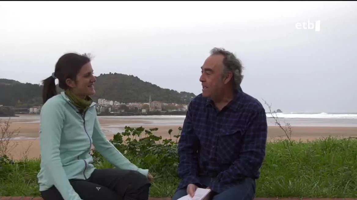 Irratia utzi duen arren, Youtuben kanal berria sortu du bere seme Oihanekin batera. Izan ere, aitortu duenez, istorio asko ditu oraindik kontatzeko, eta horretan arituko da aingura altxatuta ere.