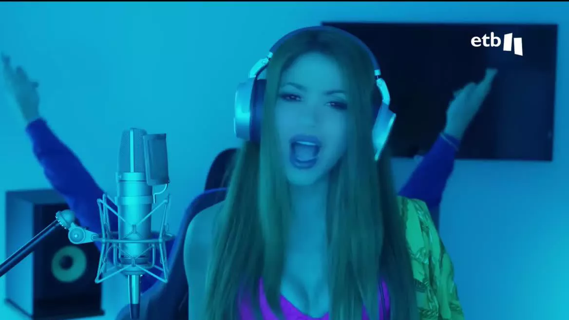 Shakira y Bizarrap han revolucionado Internet con la canción "BZRP Music Sessions #53", en la que la artista colombiana se despacha a gusto contra su ex, Gerard Piqué. Y sí, sabemos que tú también la has escuchado.