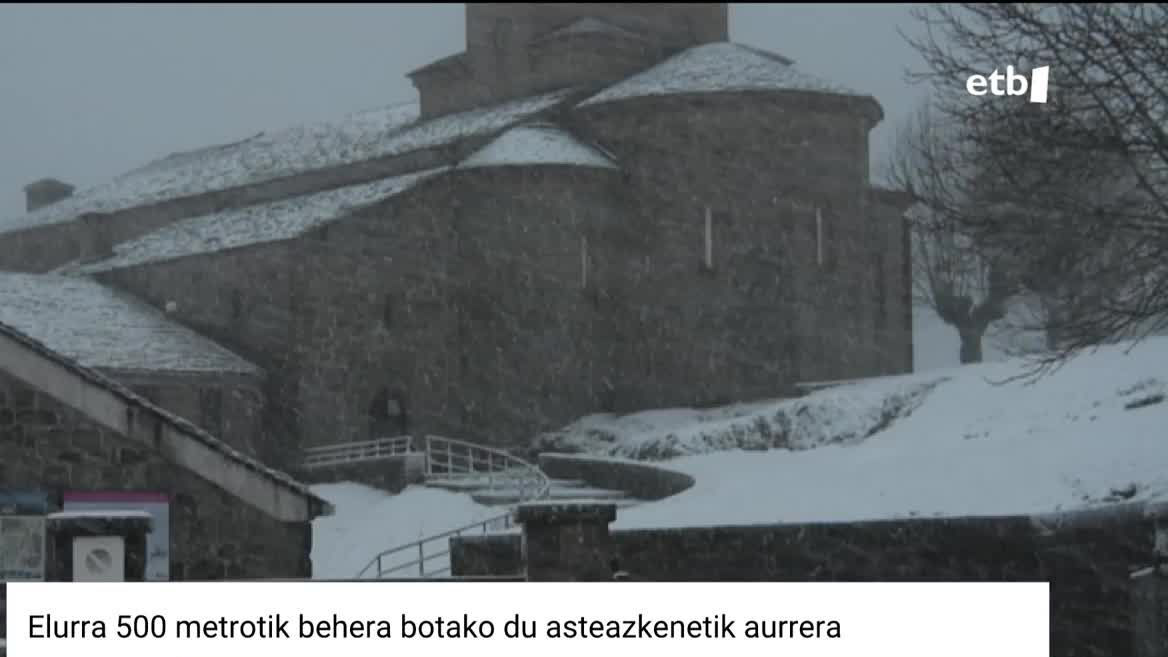 Igandetik aurrera eguraldia desegonkortu egingo da. Astelehen eta asteartean euria izango da protagonista, asko botako du; 5 egunean 200 litro pilatu daitezke puntu askotan. Asteazkenean, eta ostegunean batez ere, nabarmen hoztuko du eta elurra egingo du 200-400 metrotik gora.
