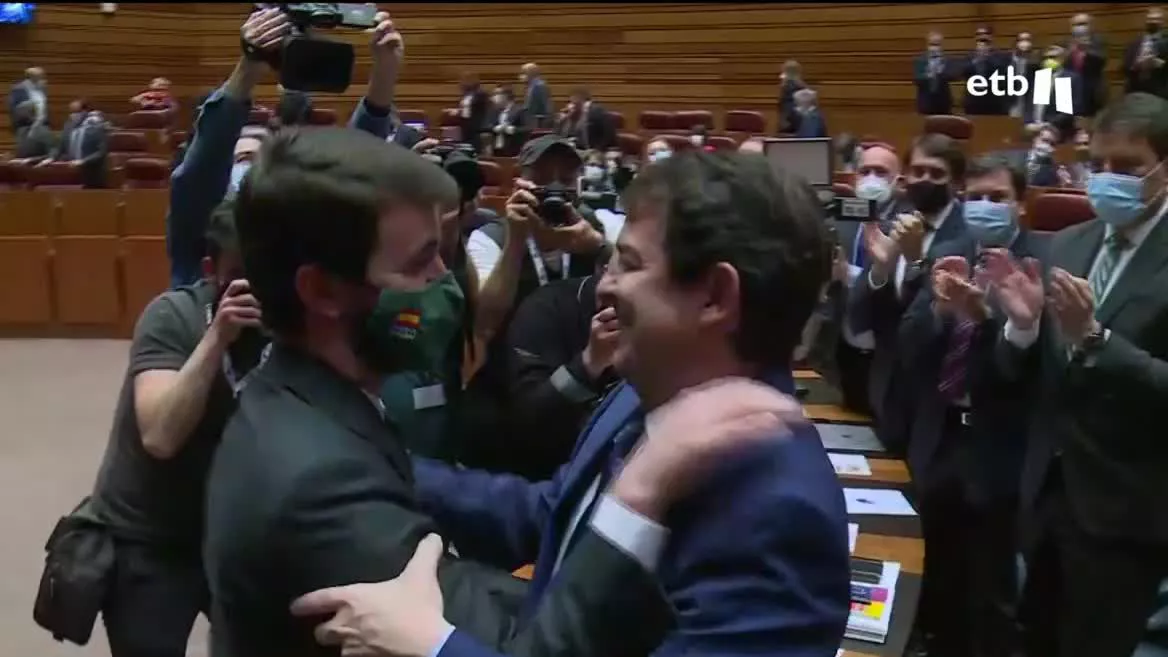España ha pedido a Castilla y León que deje a un lado las políticas antiabortistas del Gobierno conformado por PP y Vox. El protocolo anunciado entra en vigor mañana, pero Moncloa ha advertido que tomará acciones jurídicas porque aprecia un posible vulneración de derechos.