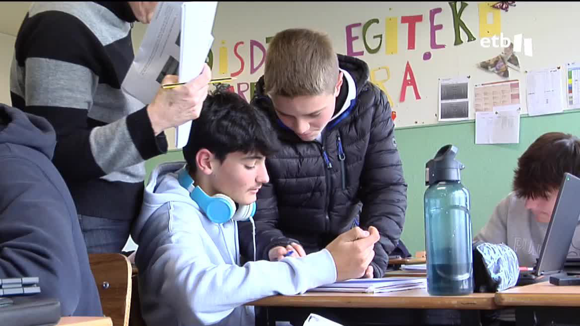 La detección es el primer paso, y después, responder a las necesidades del alumnado, como su ritmo de estudio. Un 15 % del alumnado podría tener altas capacidades, y el Gobierno Vasco trabaja en un protocolo de detección.