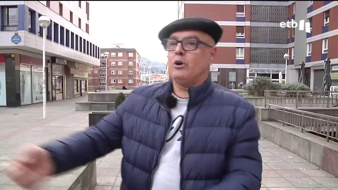 Varias decenas de personas se han llevado el susto de sus vidas: el chófer del autobús Madrid-Bilbao se ha desvanecido cuando circulaban a más de 100 km/h y los pasajeros se han visto obligados a intervenir. Hemos hablado con varios de ellos.