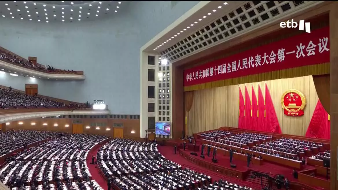 Se tomarán las principales decisiones para los próximos cinco años. Se prevé que Xi Jinping mantenga su cargo de presidente de la República Popular China y también será elegido el nuevo responsable de Defensa, un cargo muy importante de cara a la extrategia internacional.