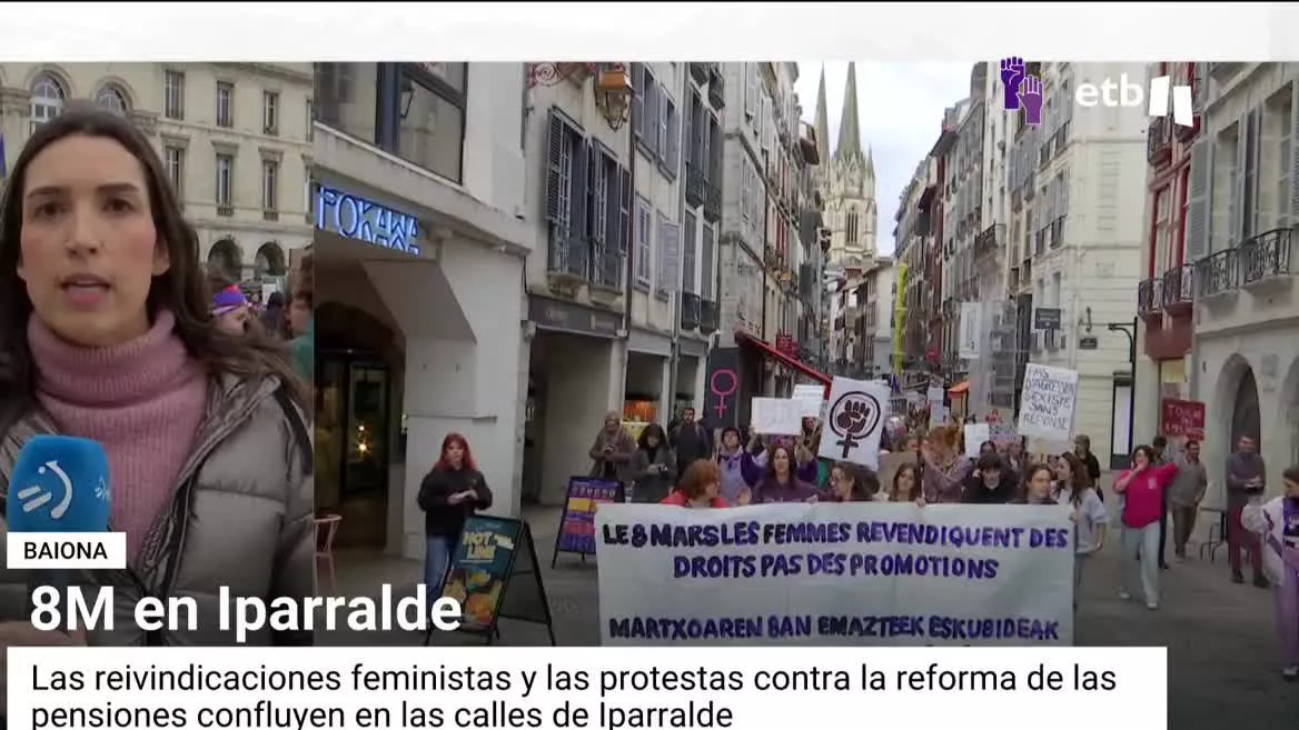 En las manifestación de Baiona, los participantes han denunciado que la reforma de las pensiones perjudica a las mujeres.