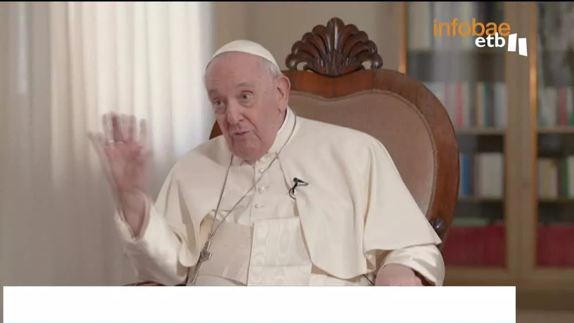 ¿Veremos en un futuro próximo curas casados? El papa Francisco no lo rechaza del todo y se abre a permitir el matrimonio de los sacerdotes. Están a punto de cumplirse 10 años desde que fuera proclamado pontífice y, en este tiempo, Bergoglio se ha comprometido a reformar la iglesia católica.