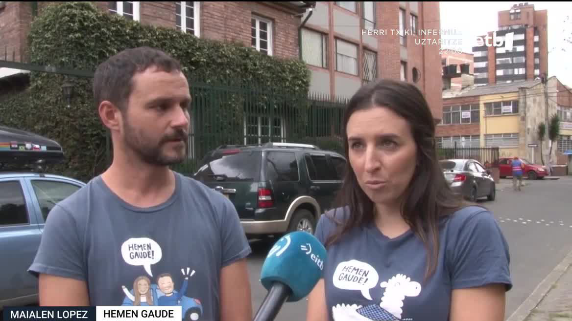 Zazpi hilabetez Hego Amerika autoz bidaiatu duten Irungo bi gazteekin izan da Kolonbian Arantxi Padilla EITBko berriemailea, eta euren abentura kontatu digute.