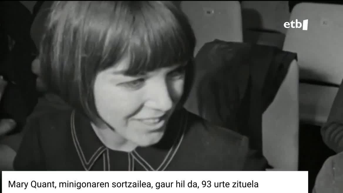 Diseinatzaile britainiarra 93 urterekin hil da, 60ko hamarkadan emakumezkoen modan iraultza ekarri eta gero.