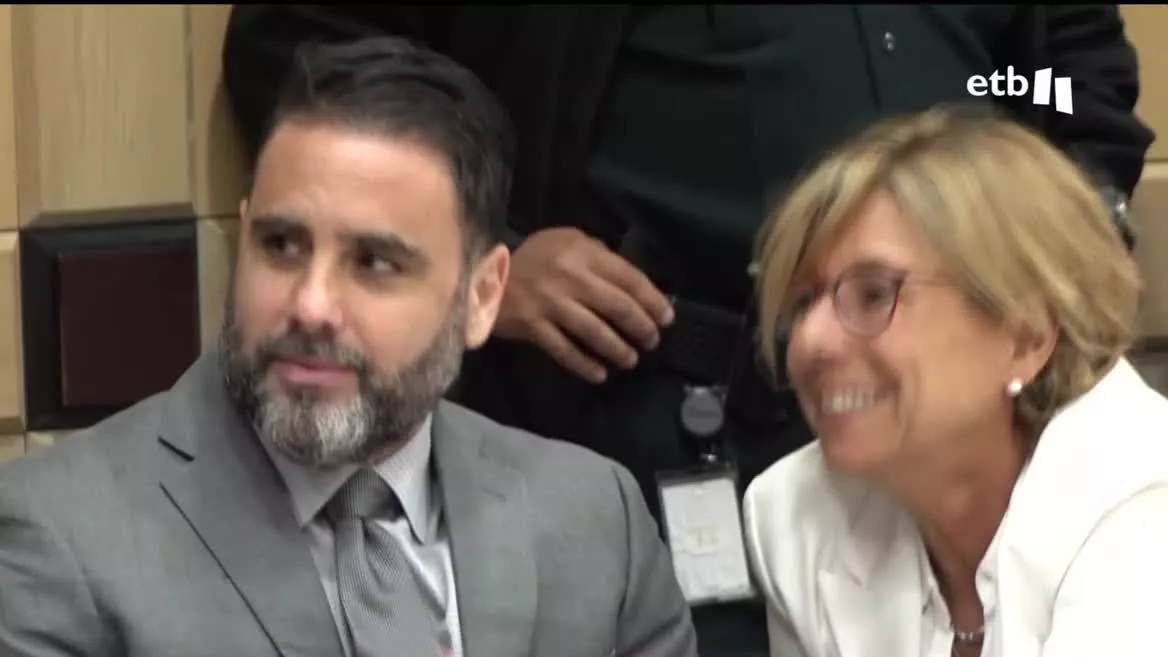 El Tribunal de Apelaciones de Florida ha confirmado la cadena perpetua impuesta a Pablo Ibar y ha rechazado revocar la condena y ordenar un nuevo juicio, tal como pedía la defensa de preso de origen vasco, que cumple condena en Estados Unidos acusado de tres asesinatos.