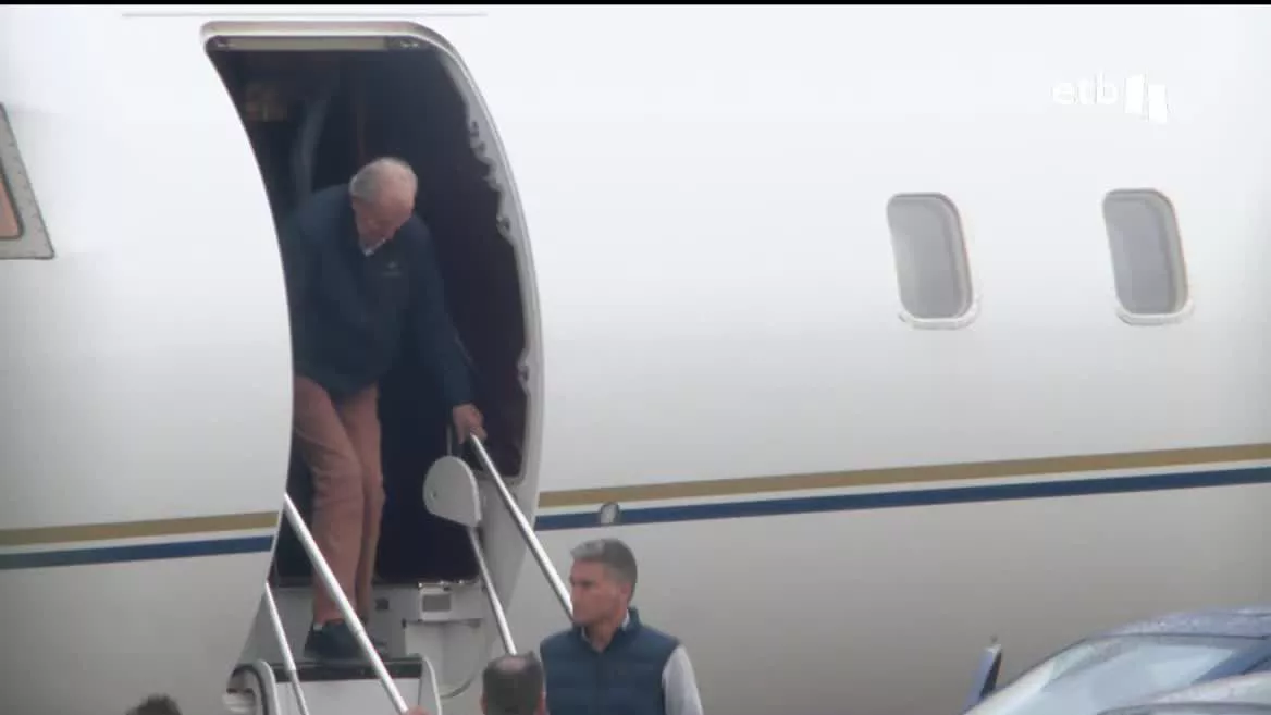 Después de pasar cinco días en Sanxenxo para asistir a la Copa de España de Vela, Juan Carlos I se ha desplazado a Euskadi, por cuestiones, probablemente, de salud. Lo ha hecho con el jet privado de titularidad emiratí de 50 millones de euros y 9.000 euros la hora de vuelo.
