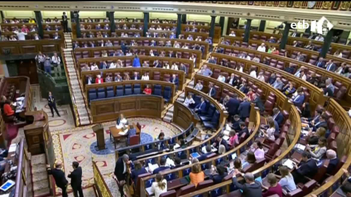 Esta mañana ha sido aprobada la Ley de Vivienda en el pleno del parlamento con los votos favorables de ERC y EH Bildu, y la oposición de PNV, PDCAT y Junts, porque considera que invade competencias autonómicas.