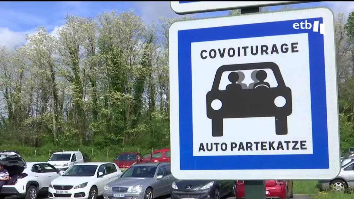 Euskal Hirigune Elkargoa ha puesto en marcha un sistema, con ayuda de aplicaciones como Blablacar, para que se reciban ayudas económicas y así poner solución a los atascos que diariamente colapsan las carreteras cercanas a Baiona y Biarritz, pudiendo ganar hasta 100 euros al mes por compartir coche.