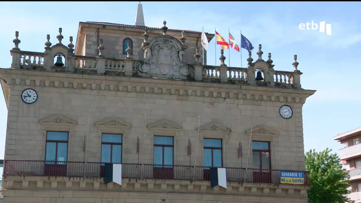 ¿Quién gobernará nuestro municipio? Es, sin duda, la pregunta que se hace en estos momentos toda la ciudadanía de Hego Euskal Herria. En algunos de nuestros pueblos y ciudades la pugna está realmente interesante.