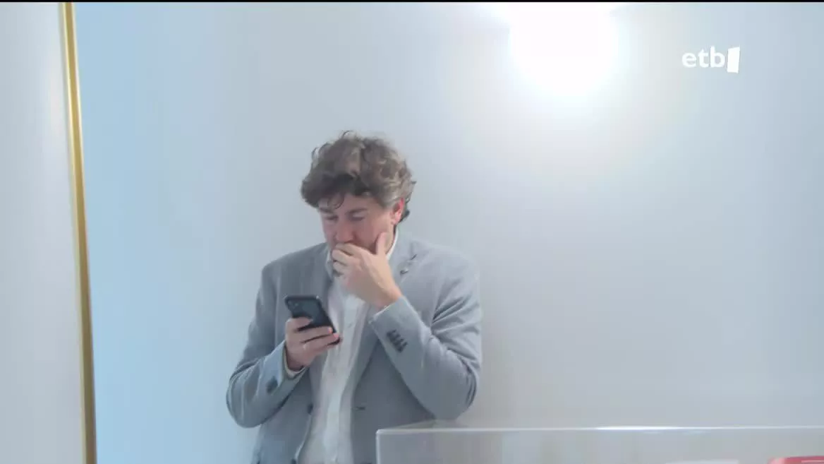 Ituna datozen egunetan ixtea espero du Eneko Andueza PSE-EEko idazkari nagusiak. Buruzagi sozialistak baztertu egin du, ia erabat, PP gobernu akordioetan sartzea.
