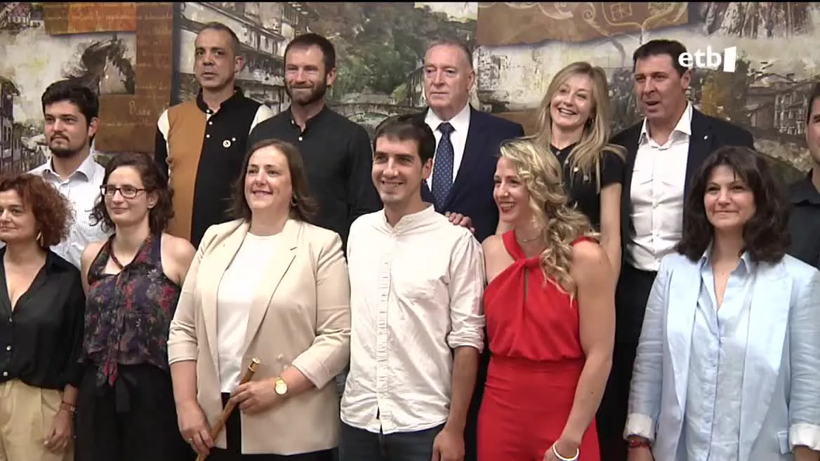 PSNk bere burua bozkatzeak udal nagusienak eman dizkie nafar erregionalistei. UPNko Xuriñe Peñas da Eguesibarko alkate berria; Marta Ruiz de Alda, Lizarrakoa, eta Barañainen, Maria Lekunberrik eutsi dio aginte makilari. PSNk udal gobernuaren ateak itxi dizkio, udalerri horietan, EH Bilduri.