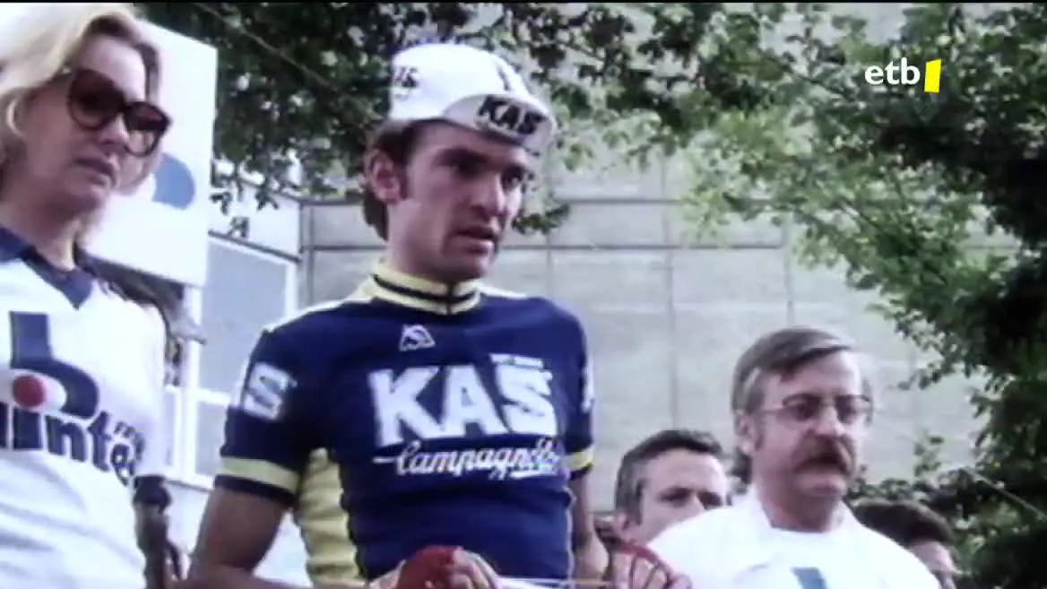 Nazabal es de Zaldibia y ganó una etapa del Tour hace 46 años con el equipo KAS. Fue además, un día muy especial, porque también entonces la etapa acabó en el País Vasco, en Gasteiz. Hoy ha cumplido 72 años y mañana tendrá el más especial de los regalos, ya que el Tour pasará por su pueblo.
