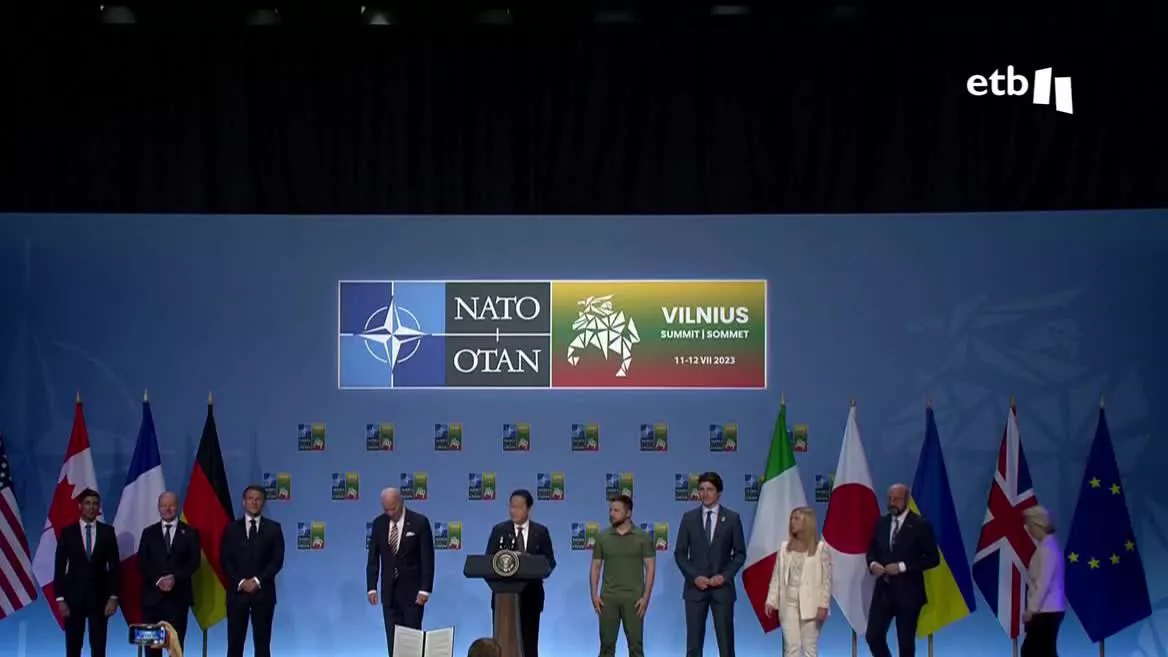 Los países del G7 se han comprometido a largo plazo con Ucrania para garantizar su seguridad. Así lo han escenificado en Vilna (Lituania), los  siete países más ricos del mundo junto al presidente Zelenski.