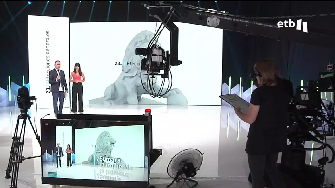 A esa hora de la tarde en ETB2 y desde las 20:45 en ETB1, arranca la programación especial para narrar el recuento de estos trascendentales comicio., con conexiones desde las sedes de todos los partidos que se presentan en Euskadi y Navarra, también desde Madrid y Cataluña.