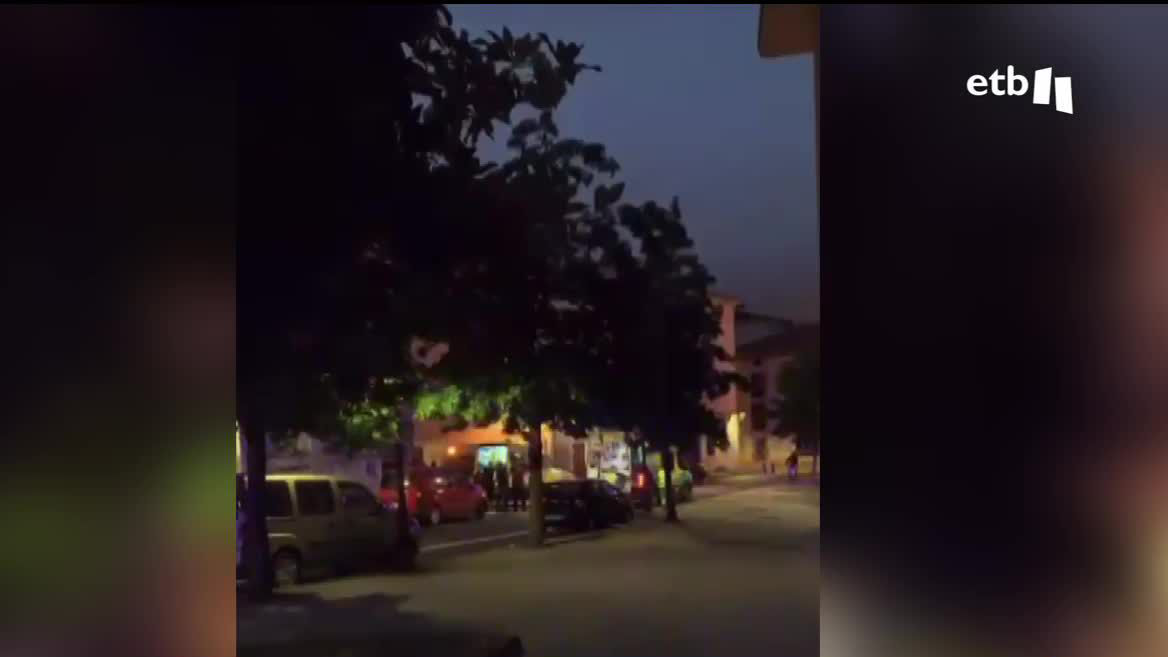 El presunto autor de los disparos es un vecino de la localidad, de 39 años, que se encuentra detenido. Hay dos heridos en el suceso.