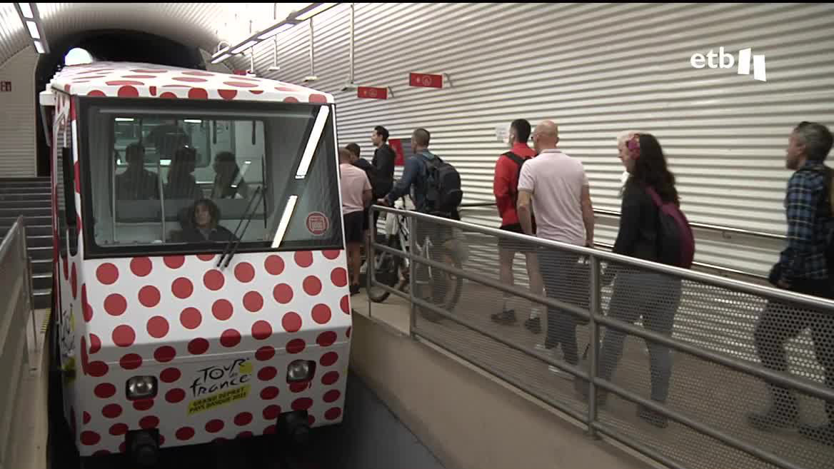 Entre los atractivos turísticos de Bilbao se encuentra el funicular de Artxanda, que recibe cada día a miles de visitantes. Sólo en julio ha registrado 146.000 visitantes, una marca histórica.