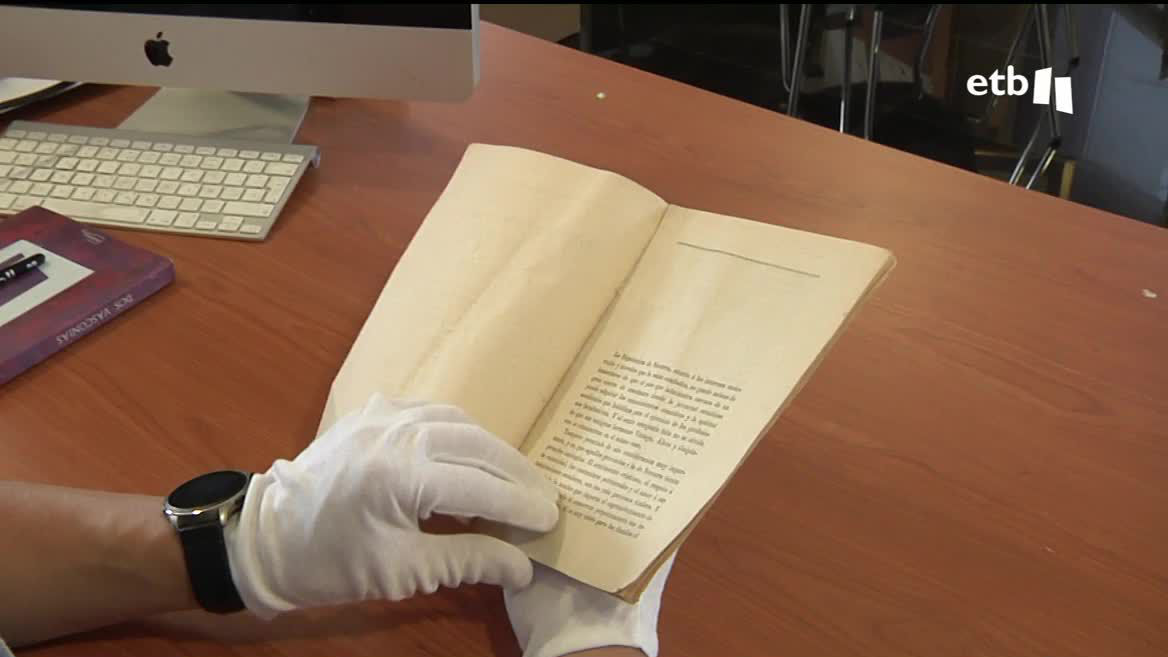 Hace 150 años, la Diputacion de Navarra propuso crear una universidad vasco-navarra a las diputaciones de Bizkaia, Alava y Gipuzkoa. El documento original que se hallaba en manos de un coleccionista particular acaba de ser hallado por una editorial.