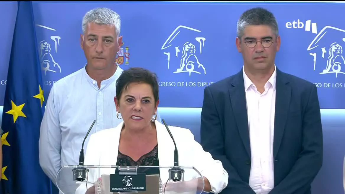 Mertxe Aizpurua explicaba que lo cuestionado por ERC no incide en los aspectos troncales de la ley: la regulación de alquileres o la declaración de las zonas tensionadas. Lo contrario de lo que sucede, denunciaba Aizpurua, con el recurso del PNV.