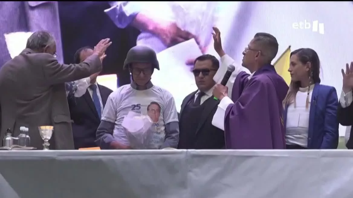 La violencia ha marcado la carrera por la presidencia de Ecuador. Tras el asesinato del candidato Fernando Villavicencio, los candidatos han terminado la campaña con el chaleco antibalas y el casco puesto.