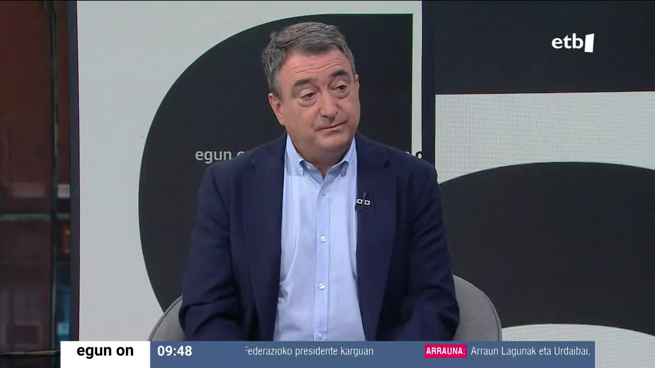 El portavoz del PNV en el Congreso, Aitor Esteban, ha anunciado que se reunirá, "seguramente el jueves", con la portavoz parlamentaria del PP, Cuca Gamarra, en un encuentro en el que le volverá a trasladar el 'no' de la formación jeltzale a la investidura de Alberto Núñéz Feijóo.