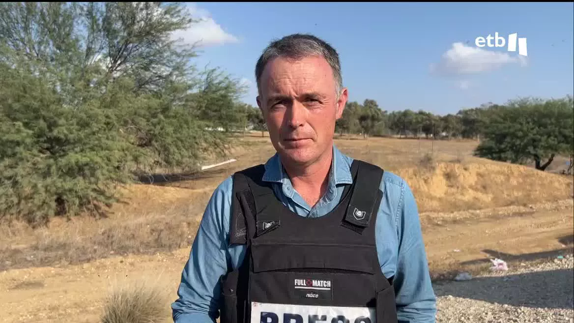 El corresponsal de EITB en Jerusalén ha señalado que podría haber negociaciones en marcha para liberar al menos a ancianos, mujeres y niños. En ese sentido, ha recordado que Israel siempre ha negociado por sus prisioneros.