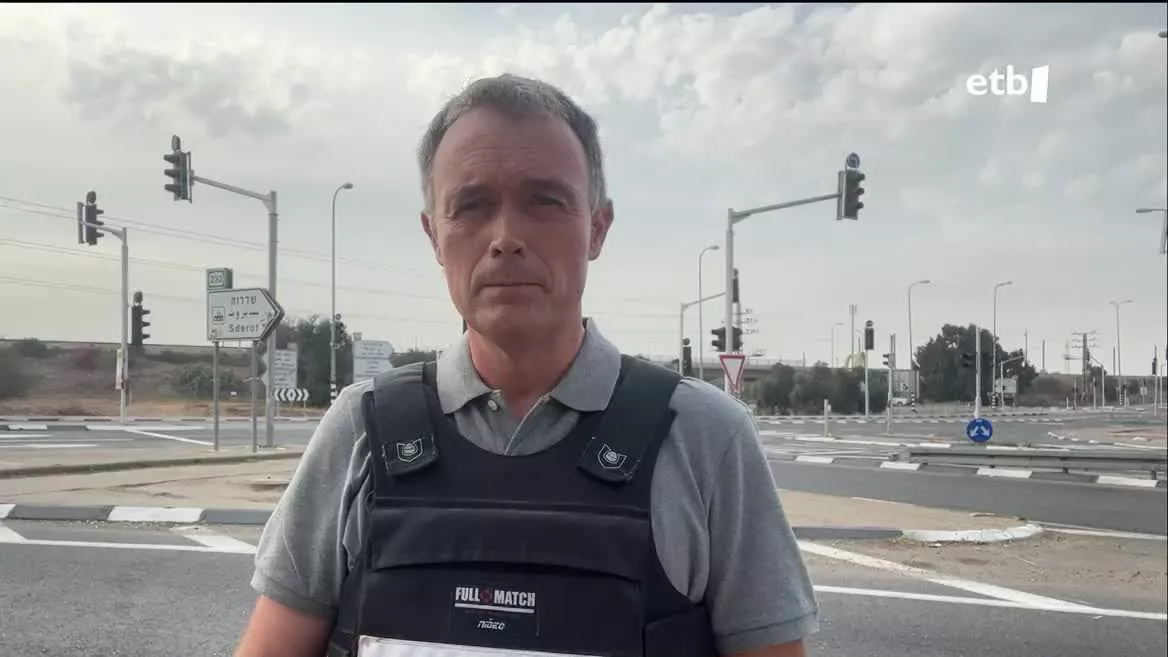 Israelek lur operazioa indartu eta komunikazio guztiak eten ditu Gazan. Gauean zehar, borroka irekia izan da zonaldea.