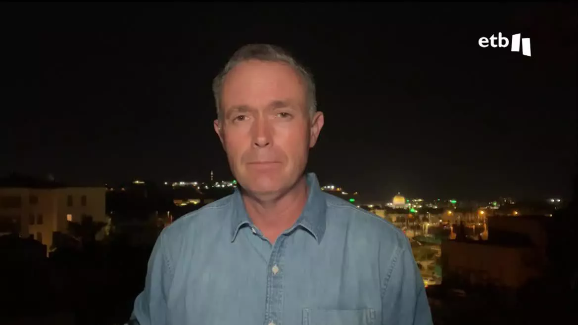 Los palestinos gravemente heridos y los que tienen pasaporte extranjero o nacionalidad han comenzado a pasar a Egipto. La idea es mantener abierta esa puerta y ya se ha anunciado la salida mañana de ciudadanos estadounidenses.